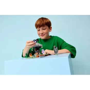 LEGO MINECRAFT 21586 Blyškusis miškas