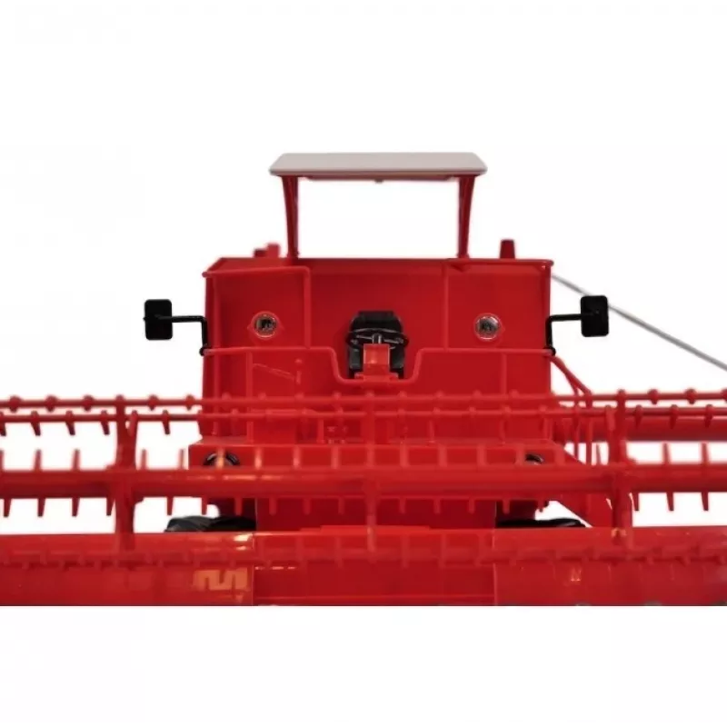 Radijo bangomis valdomas kombainas ATA DO-E699 1:16 mastelio modelis, Bison R/C