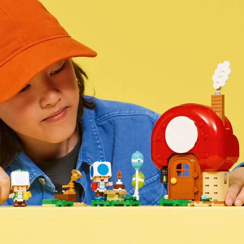 LEGO Super Mario vakarėlis Toad namelyje 72041 – konstruktorius su interaktyviais žaidimo elementais