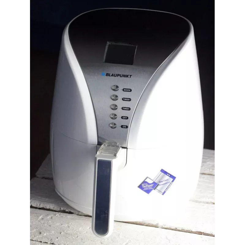 Kepimo be aliejaus aparatas BLAUPUNKT AFD601 — 4 l, 1500 W, 150–200 °C, LED ekranas, jutiklinis valdymas