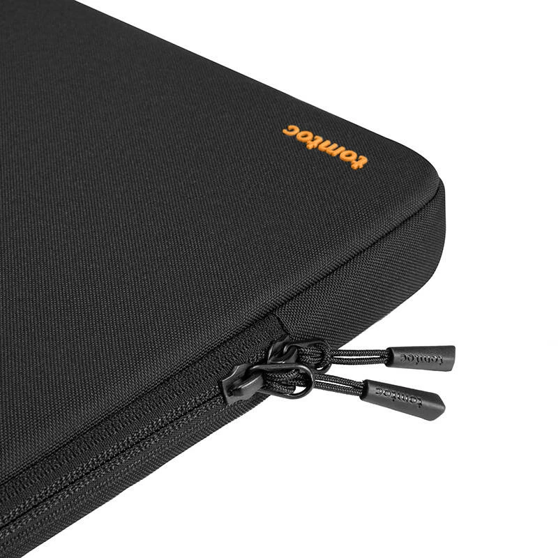 Dėklas nešiojamam kompiuteriui Tomtoc A13C2D1, skirtas MacBook – juodas, lengvas, patvarus apsauginis dėklas