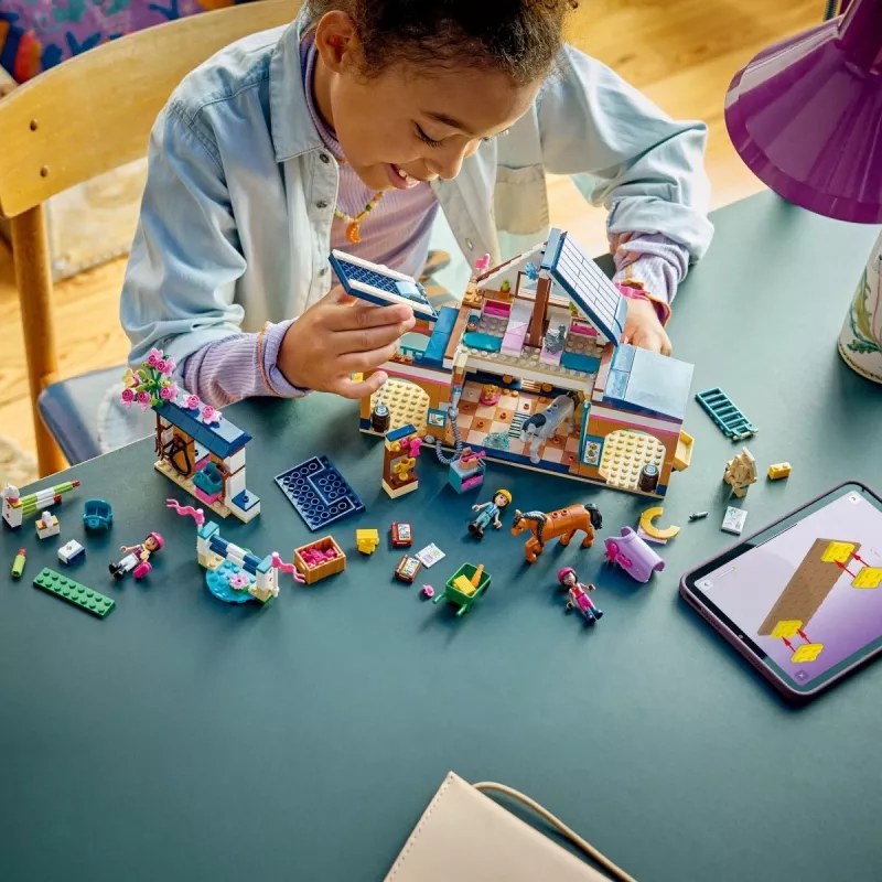 LEGO Friends 42688 Arklidė ir jojimo akademija