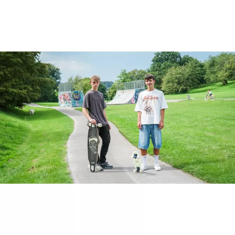 Longboard Muuwmi Lights GLOW ABEC 7 su šviečiančiais ratais, juodas/žalias