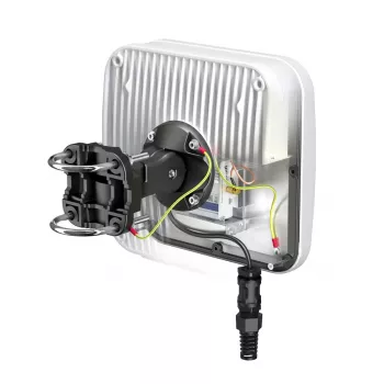 Kryptinė tinklo antena QuWireless QuMax – kryptinė PoE/LAN antena 0,694–2,7 GHz, iki 6 dBi, balta
