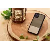 Man and Wood iPhone 11 dėklas juodas – natūralaus medžio ir polikarbonato apsauginis dangtelis
