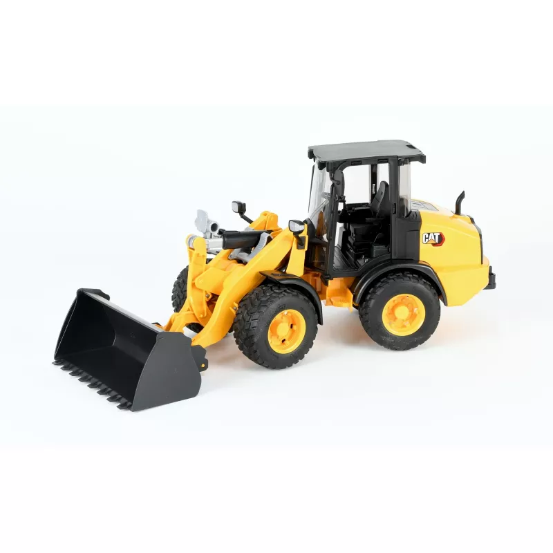 BRUDER BR-02485 kompaktiškas šarnyrinis krautuvas 1:16 mastelio modelis, liejamas žaislinis automobilis