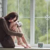 Termometras-higrometras MANTA MTO002W su išoriniu jutikliu (150 cm), vidaus 0–+50°C, lauko -40–+70°C, drėgmė 20–95% RH, komforto indikatorius, laikrodis