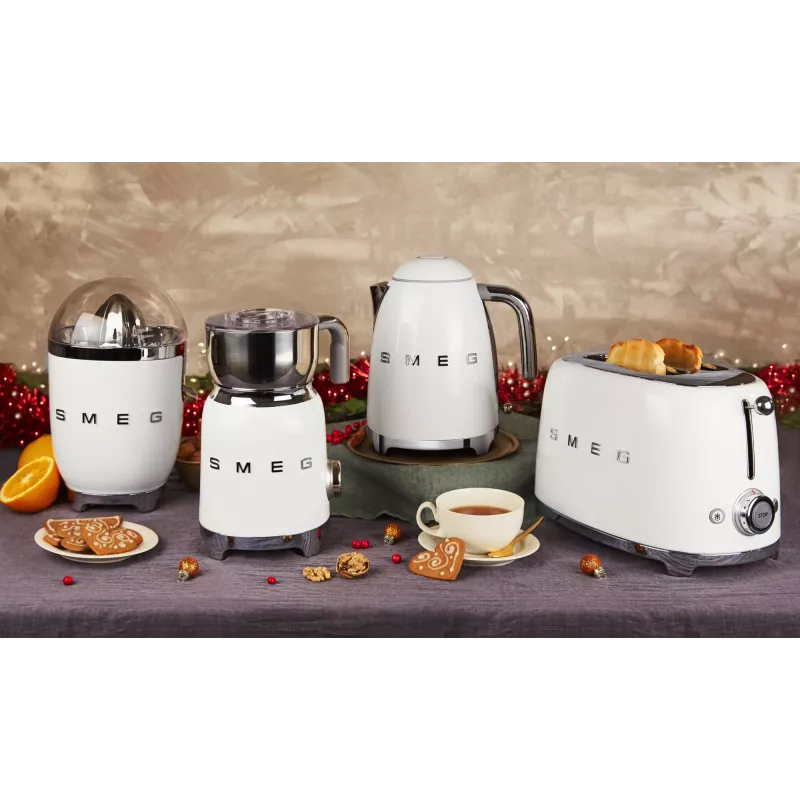 Smeg KLF03WHEU elektrinis virdulys, chromuotas