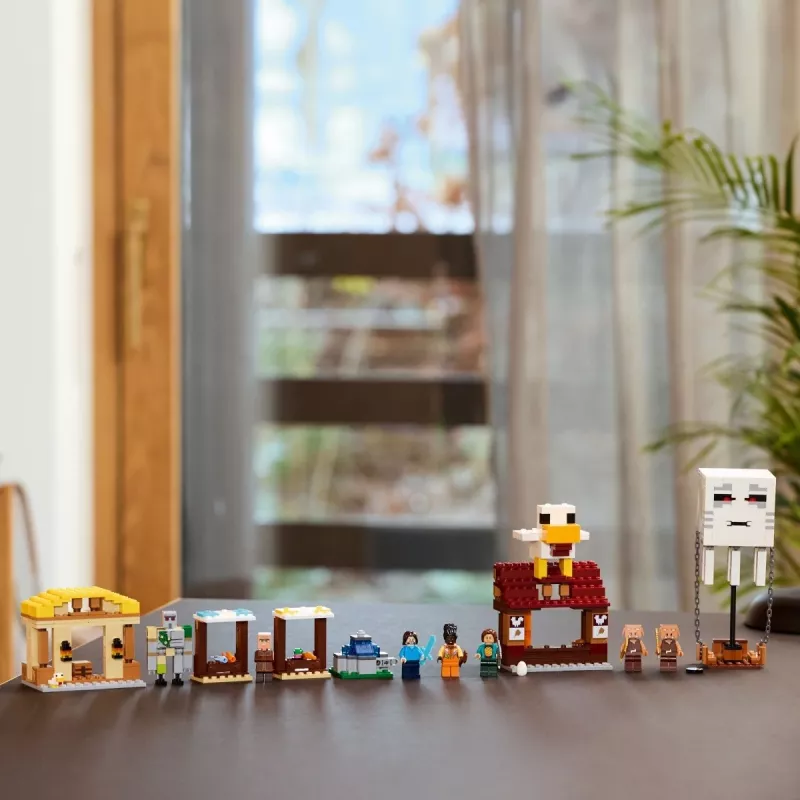 LEGO MINECRAFT 21273 Ghast balionų kaimo ataka