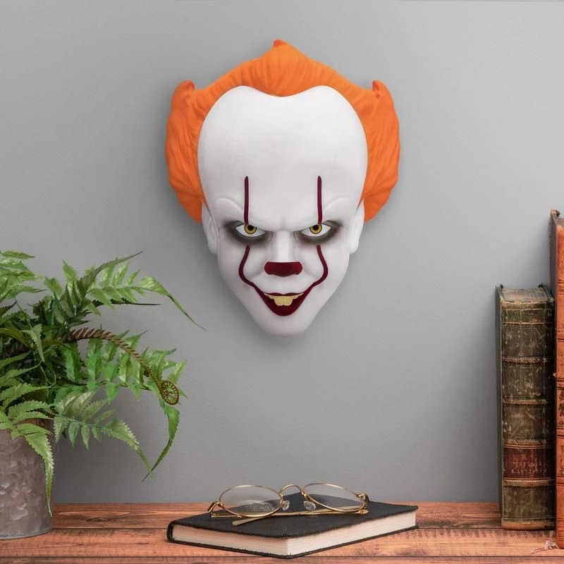 Stalinė lempa Paladone Mask Light PP11207ITV2 Pennywise LED, kaukės formos teminis šviestuvas
