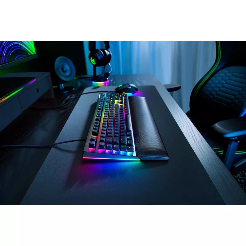 Razer BlackWidow V4 klaviatūra - USB-C, QWERTZ