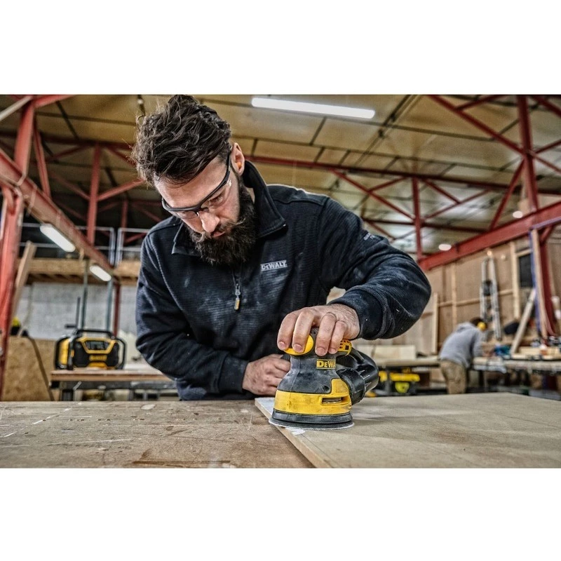 Orbitinis šlifuoklis DeWalt DWE6423-QS, 280 W, 8000–12000 OPM, 2,6 mm orbita, 1,28 kg