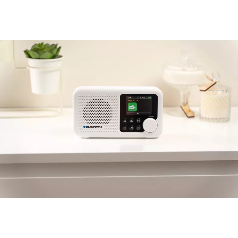 Radijo laikrodis BLAUPUNKT DR8BK – skaitmeninis žadintuvas su FM/DAB+, Bluetooth 5.3, 2W, 1800 mAh, USB įkrovimu, juodas