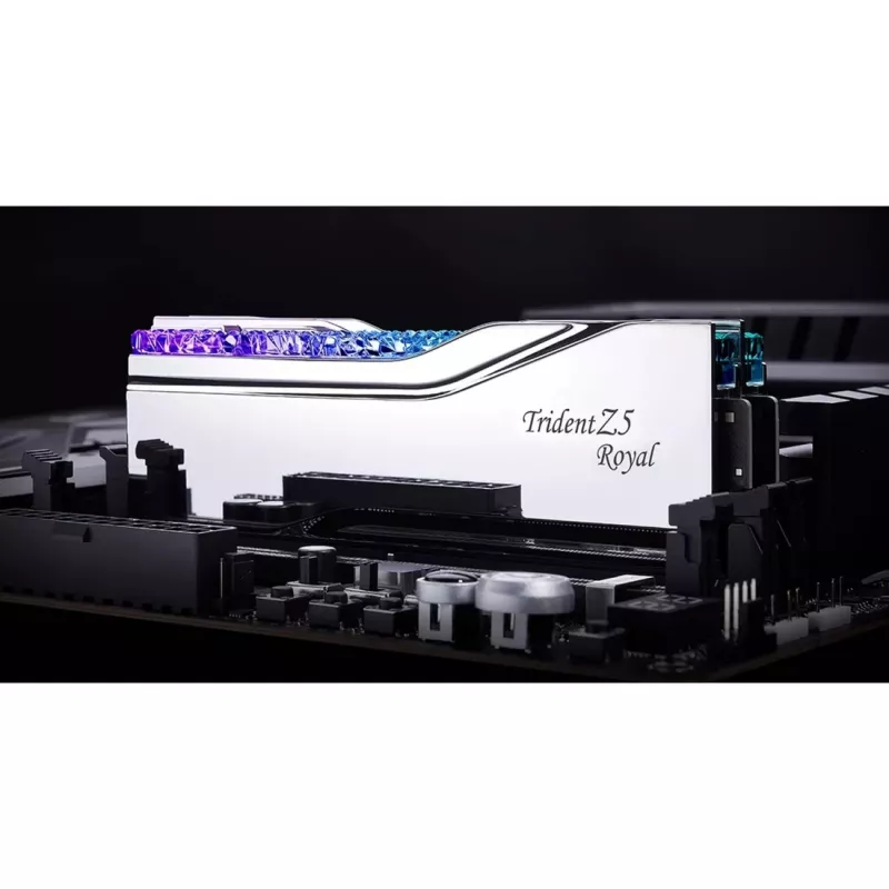 G.Skill Trident Z5 Royal 48 GB (2x 24 GB) DDR5-8200 MHz CL40 atminties rinkinys, sidabrinis