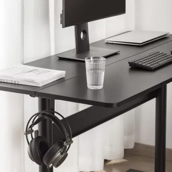 Ergo Office stalas su reguliuojamu aukščiu, dujine spyruokle, 140x68 cm, juodas