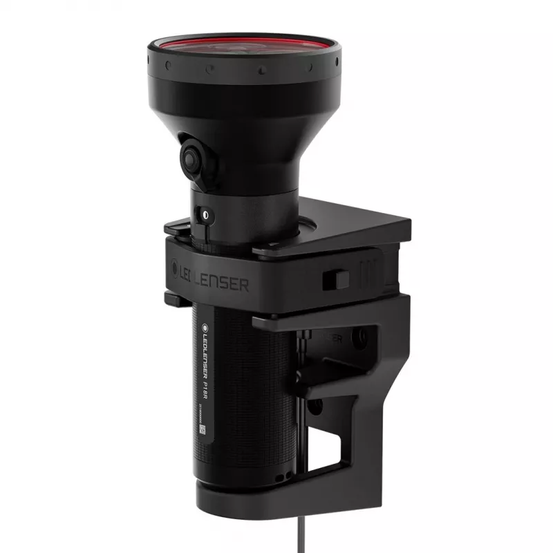 Nešiojamas žibintuvėlis Ledlenser P18R juodas, įkraunamas, 1000 lm, IP68, 600 m spindulys, 18650 baterija