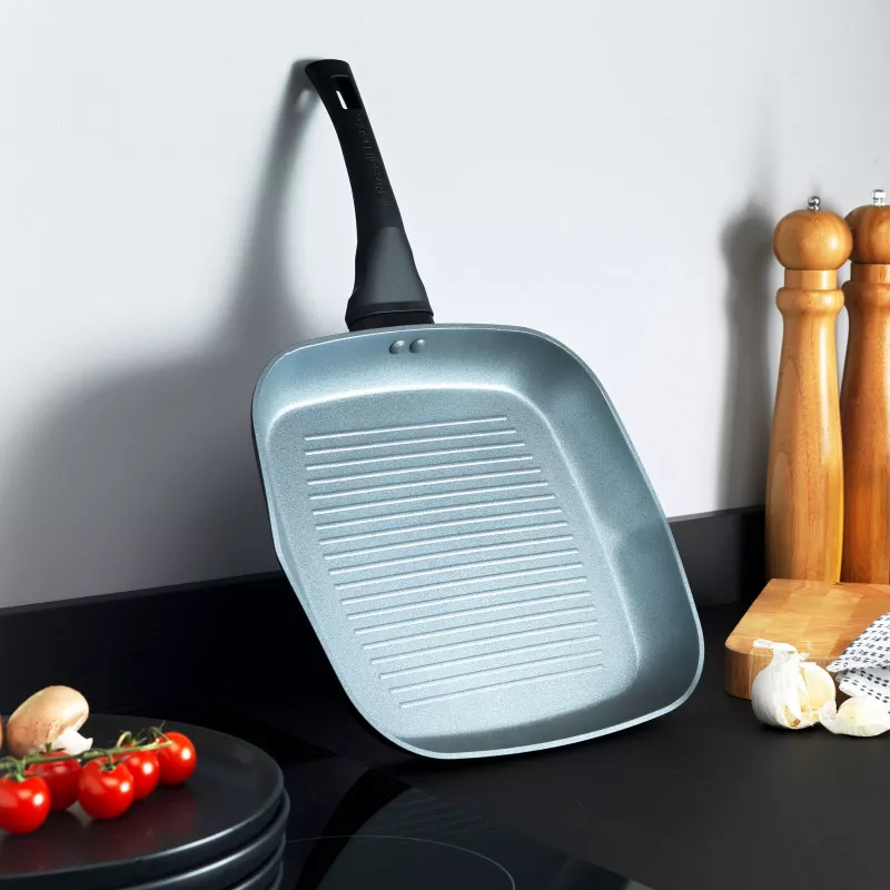 Grilinė keptuvė Russell Hobbs RH01861EU7 28 cm Crystaltech – nelipni plokščia keptuvė