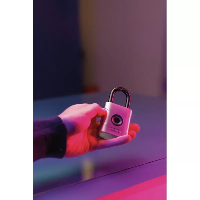 Tradicinis spynos ABUS 62575 biometriniu raktu 4,5 cm