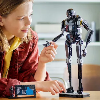 LEGO Star Wars Security Droid K-2SO 75434 – statomas robotas, 845 dalių, 410 mm aukštis