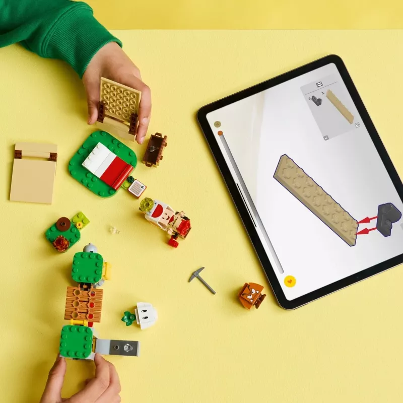 LEGO Super Mario 72040 kapitono Toado stovyklos statybos rinkinys