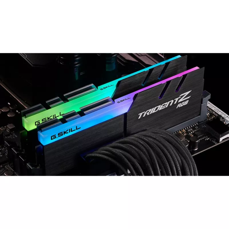 G.Skill Trident Z RGB 16 GB (2x 8 GB) DDR4-4000 Dual-Kit, juoda, F4-4000C18D-16GTZRB, INTEL XMP