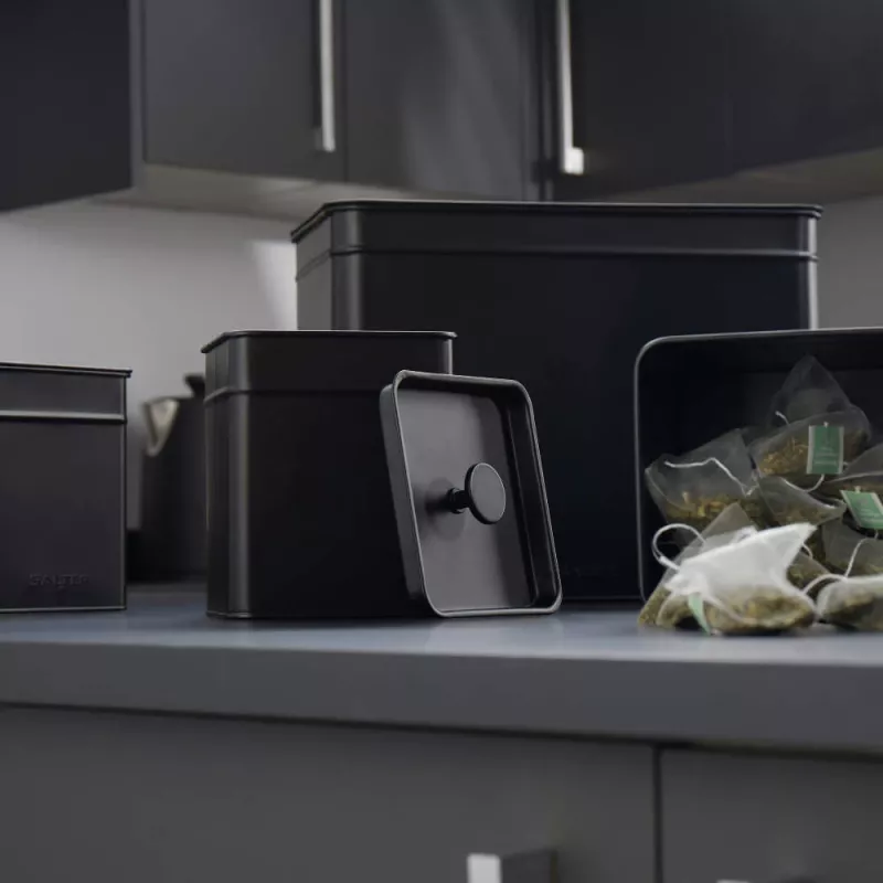 Dėžė duonai Salter Kuro BW124581EU7 plieninė – nerūdijančio plieno talpykla duonai ir kepiniams