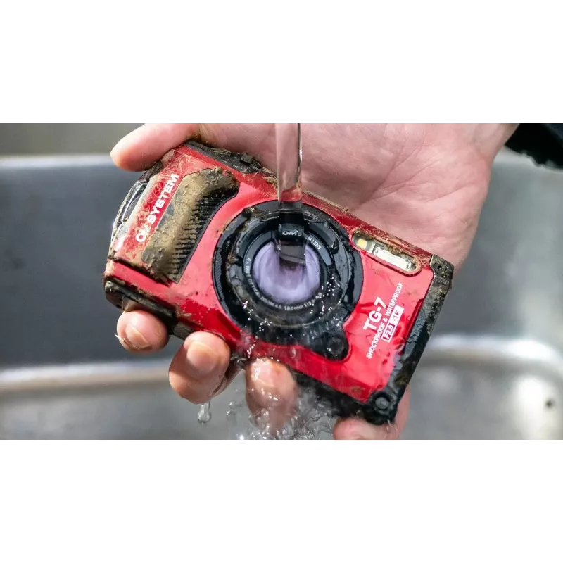 Fotoaparatas OM SYSTEM Tough TG-7 raudonas