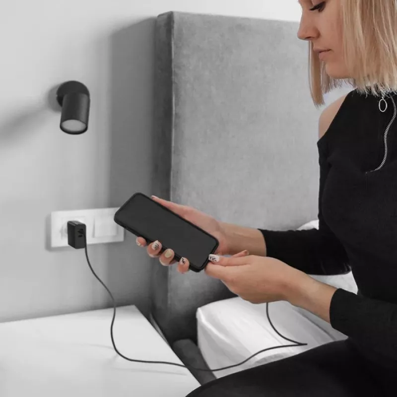 Qoltec 52380 Super Quick PD įkroviklis | 1xUSB-C | 1xUSB | 65W | 5-20V | 1,5-3,25A | Juodas
