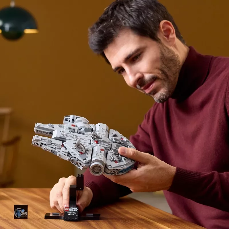 LEGO Star Wars 75375 Millennium Falcon konstruktorius, 921 detalė, 18+, 190×240×130 mm