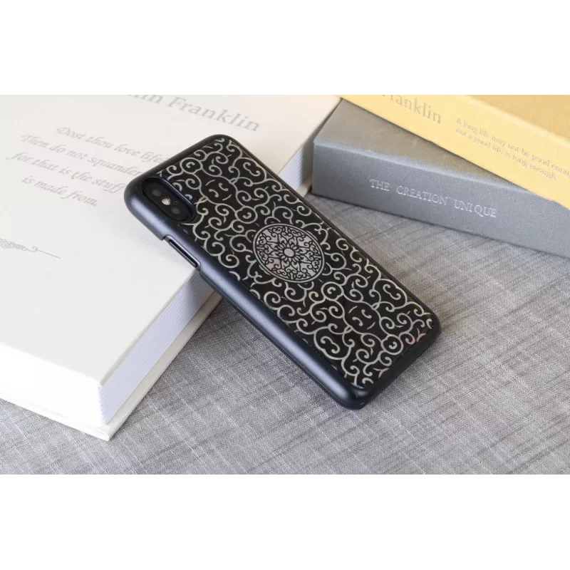 Mobiliojo telefono dėklas iKins Liana iPhone XS / XS S — juodas apsauginis dangtelis