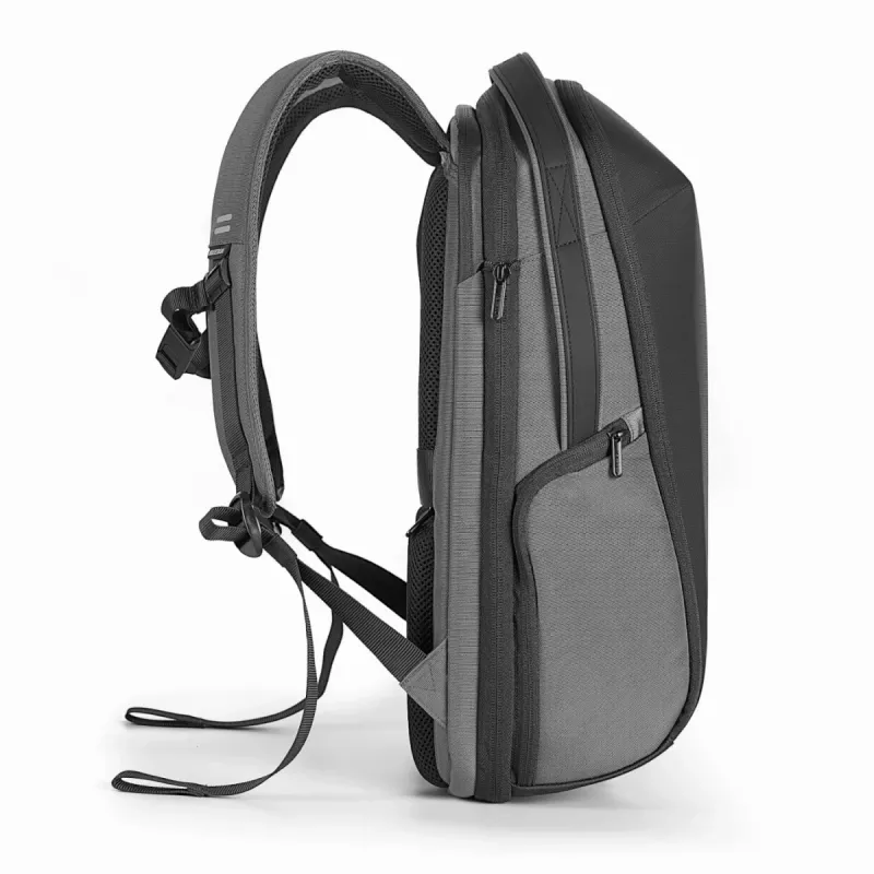 Kuprinė XDDESIGN Bizz Grey P705.932 – atspari vandeniui, lengva miesto kuprinė