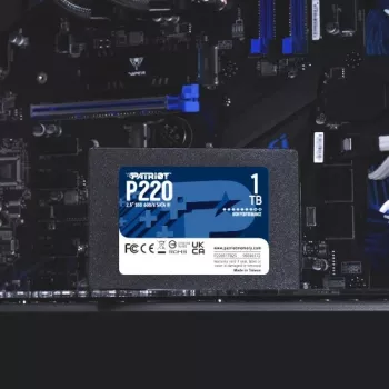 2,5 colio SATA III SSD PATRIOT P220 1 TB — 550/500 MB/s, 50k IOPS, 7 mm