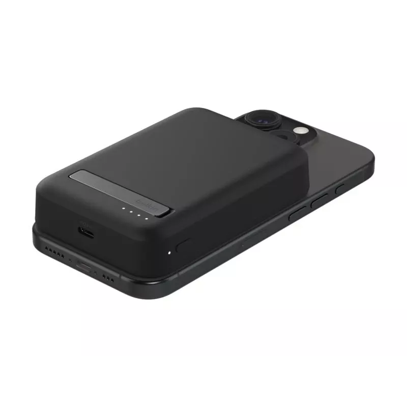 Belkin BoostCharge Pro magnetinė Qi2 išorinė baterija, 10000 mAh, 15 W, juoda