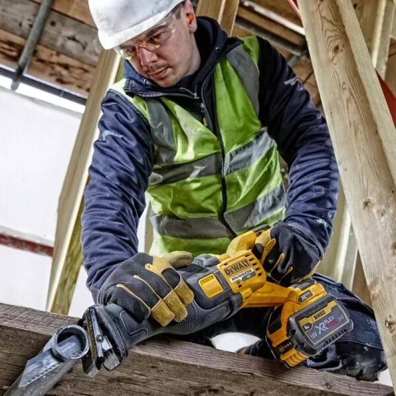 DeWALT DCS389X2-QW abipusis pjūklas 3000 smūgių/min Juodas, Geltonas