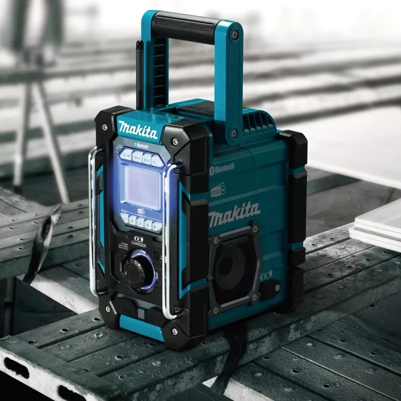 Nešiojamas radijo imtuvas Makita DMR301 – DAB/DAB+/FM/AM, USB-A, 18 V Li‑Jon, atsparus vandens purslams