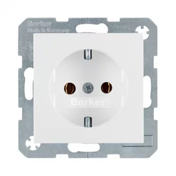 berker 47431909 rozetė sieninė CEE 7/4 (F tipas) 16 A 250 V balta plastikinė