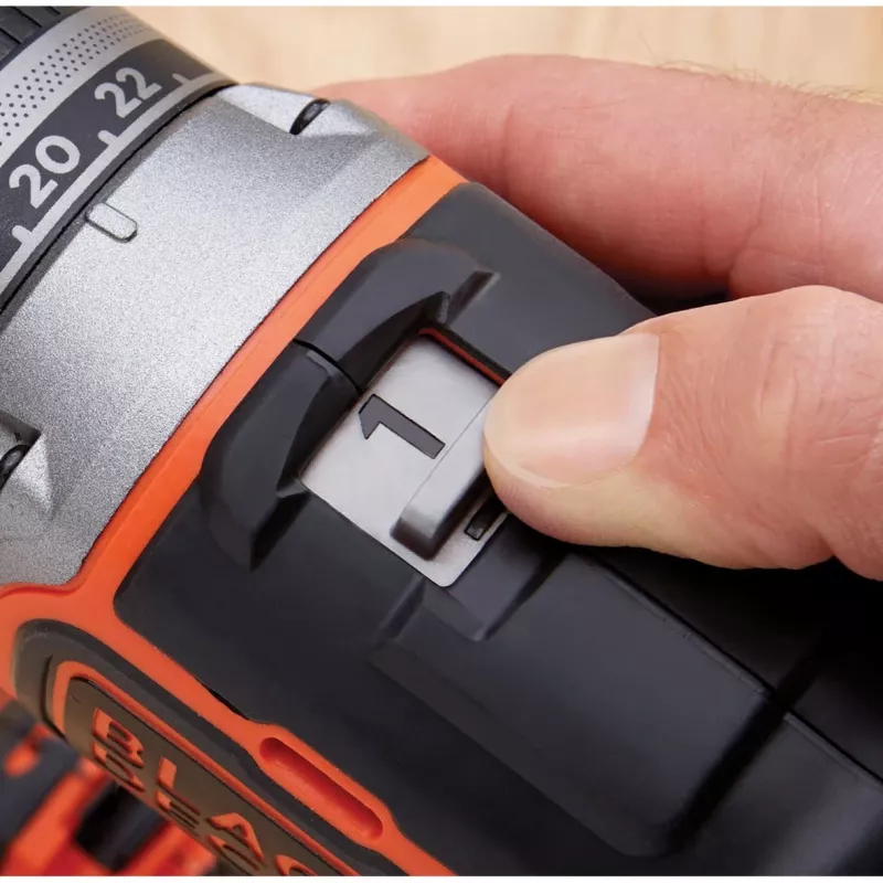 Black & Decker BL186K-QW belaidis gręžtuvas-suktuvas, 18 V, 1,5 Ah Li-ion akumuliatorius, 2 greičių, 1650 aps./min., 52 Nm, lagamine, juodas/oranžinis