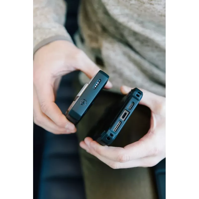 Urban Armor Gear 9B4411114036 nešiojamas akumuliatorius 10000 mAh su belaidžiu įkrovimu, juodos ir titano spalvos