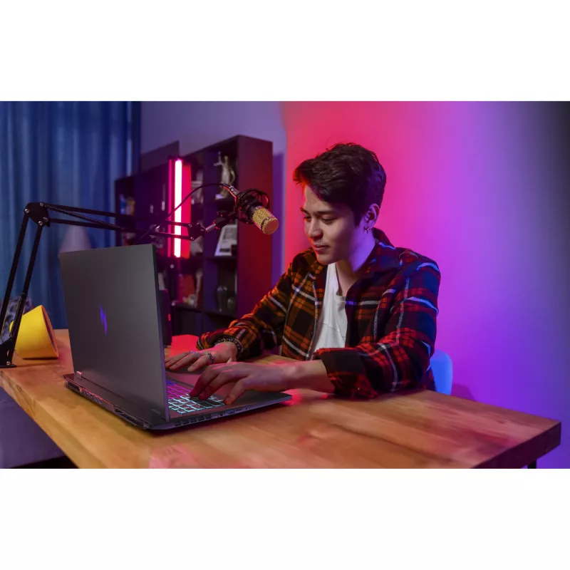 Nešiojamas kompiuteris Acer Nitro 18 AI AMD AN18-61-R10V 18 colių AMD Ryzen 7 PRO 350 16 GB 1 TB NVIDIA GeForce RTX 5070 Windows 11 Home