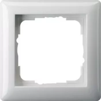 Sieninė plokštė Gira Standard 55 White — besraigtis termoplastikas, 80,7×80,7 mm, 11,4 mm storio