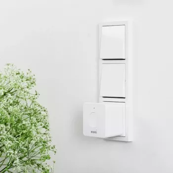 Signalų stiprintuvas išmaniesiems namams NUKI Bridge – Bluetooth / Wi‑Fi, 230 V, atstumas iki 10 m, 60×60×50 mm, baltas