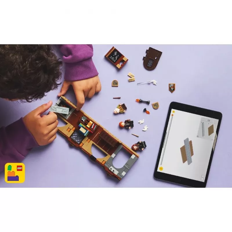 Konstruktorius LEGO Harry Potter Hogvartso pilies kerėjimo klasė 76442 — 204 detalės, 3 minifigūrėlės, nuo 8 metų