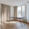 Džiovinimo stovas VILEDA Infinity Flex Ultimate Telescopic — juodas, dengtas aliuminis, 30 m džiovinimo erdvė, sulankstomas, su ratukais