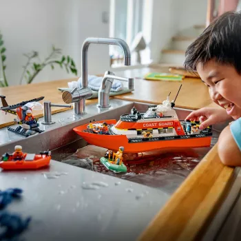 LEGO City 60504 Pakrančių apsaugos gelbėjimo laivas ir sraigtasparnis