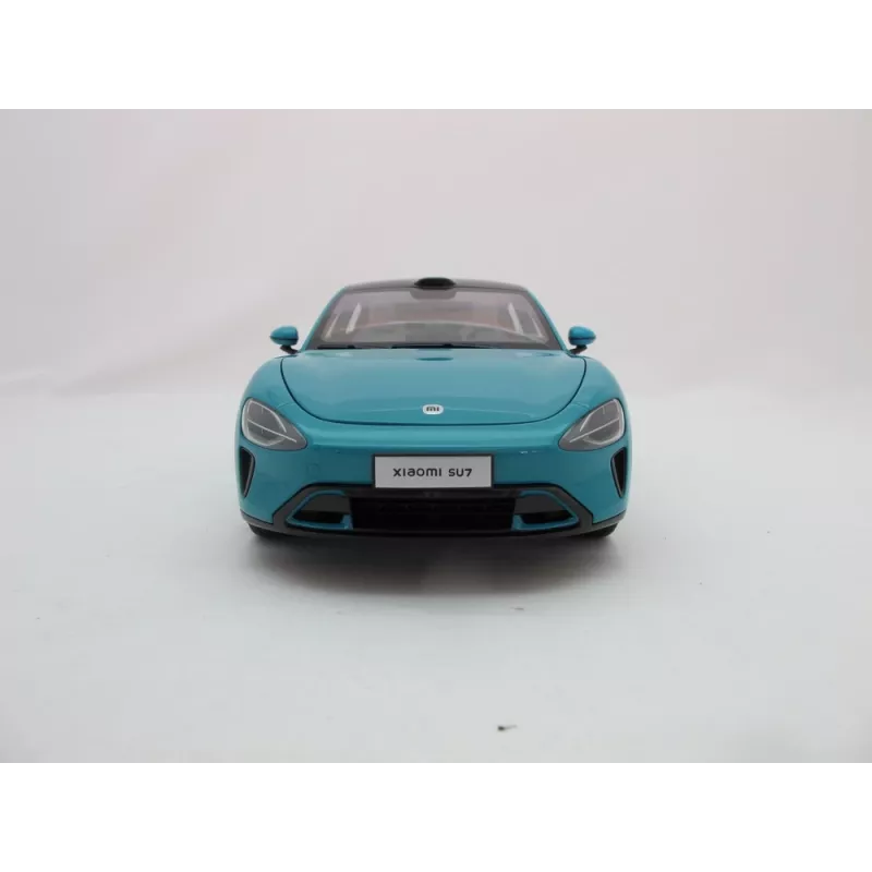 Lieto modelio automobilis Xiaomi SU7 1:18 – surinktas klasikinis automobilis, 278×108×81,5 mm