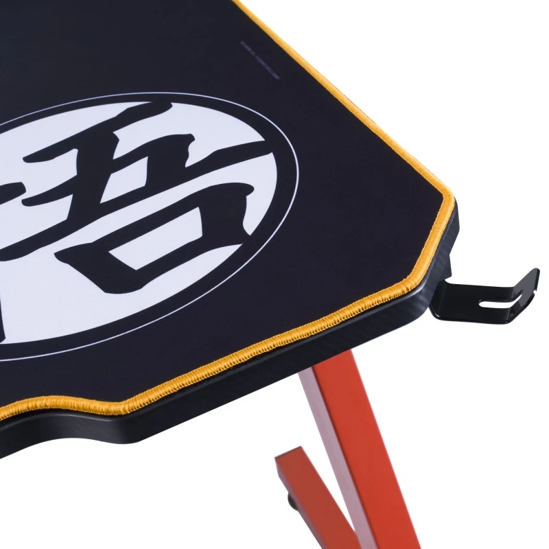 Subsonic Pro Gaming Desk DBZ – žaidimų stalas su Dragon Ball Z dizainu