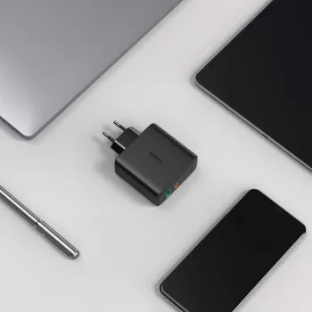 Aukey PA-D3 Sieninis įkroviklis 2xUSB Power Delivery (1xUSB + 1xUSB C) 5.4A 60W Dynamic Detect