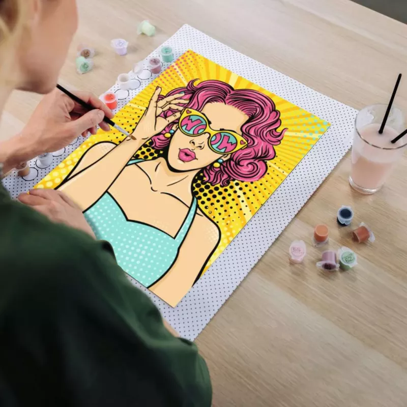Ravensburger kūrybinis rinkinys CreArt ART Collection Canvas Edition – Moteris rožine spalva (PopArt)