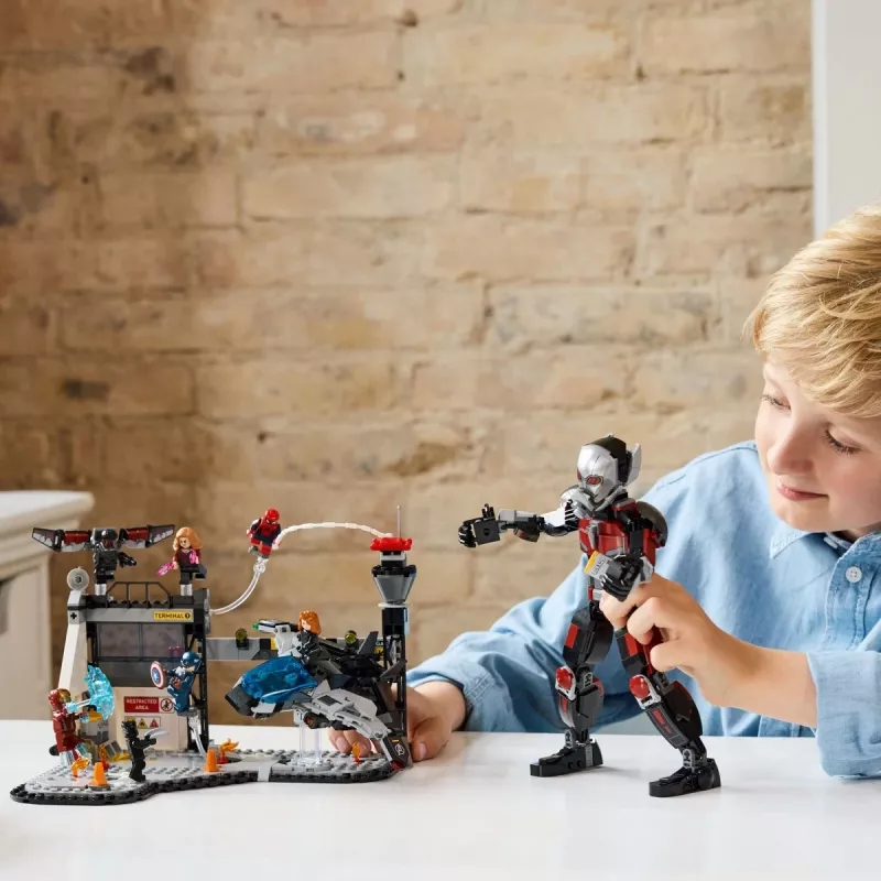 LEGO MARVEL 76314 Kapitonas Amerika: Pilietinis karas – Mūšis