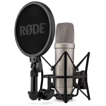 Studijinis kondensatorinis mikrofonas RØDE NT1-A 5th Gen — kardioidinis, XLR/USB, 24/32 bitų, iki 192 kHz, max SPL 142 dB, sidabrinis